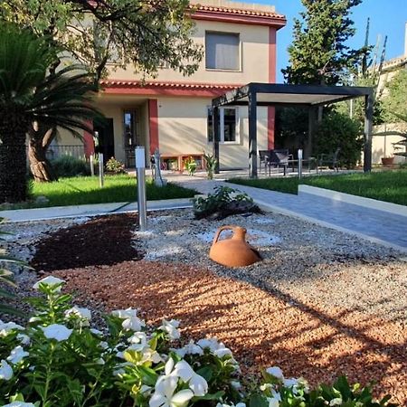 Bed&Breakfast Villa Nora Quartu SantʼElena Exterior foto